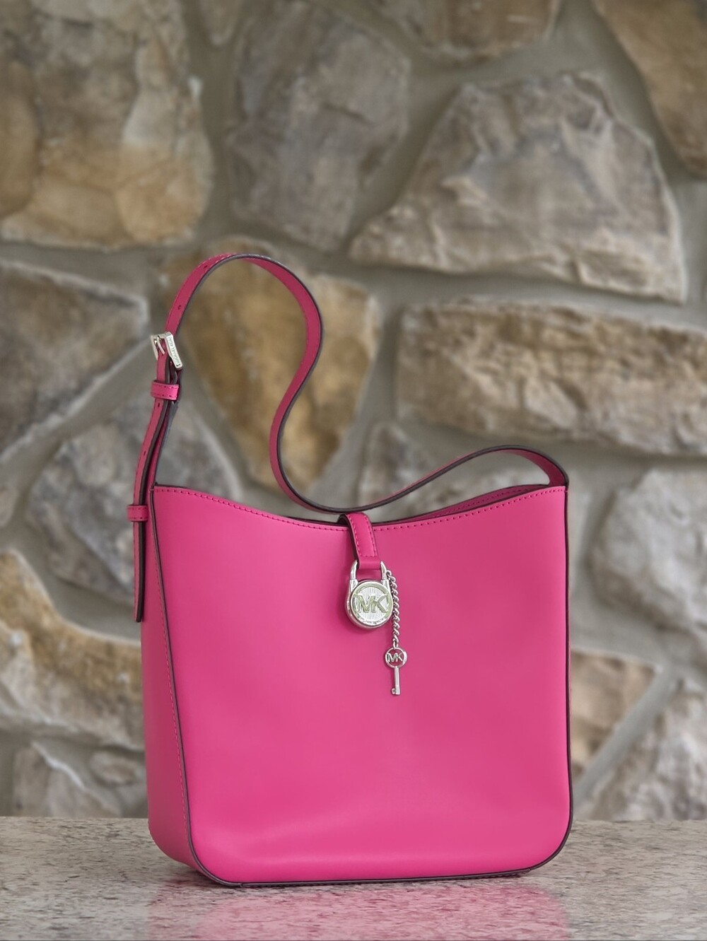Michael Kors Lyra Small Pink Bucket Shoulder Bag